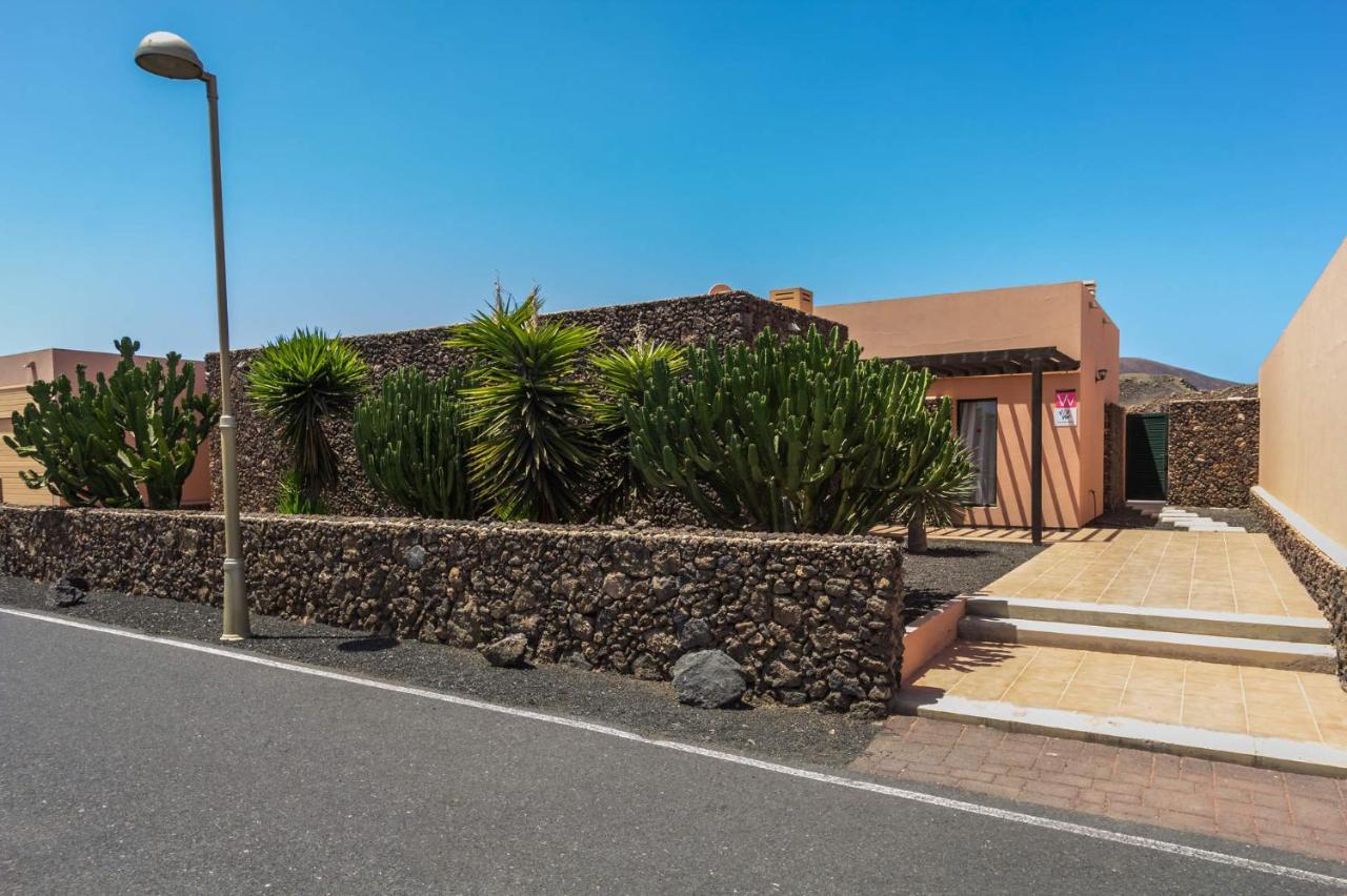 Villa Vista Montana By Villa Plus Corralejo Exterior photo
